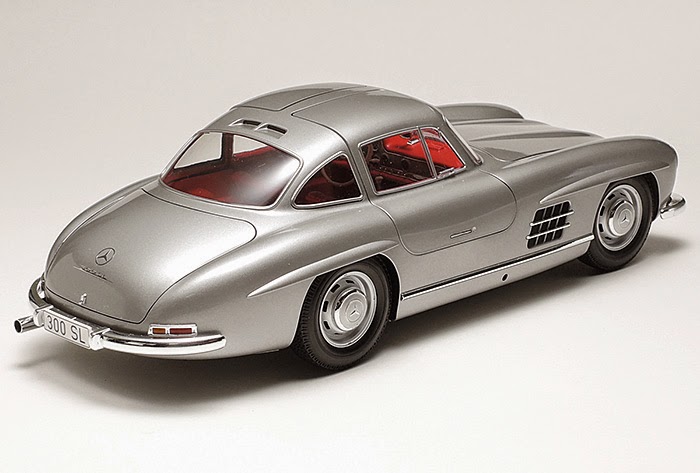 Scale Model News: TAMIYA MERCEDES-BENZ 300SL KIT TO 1:24 SCALE